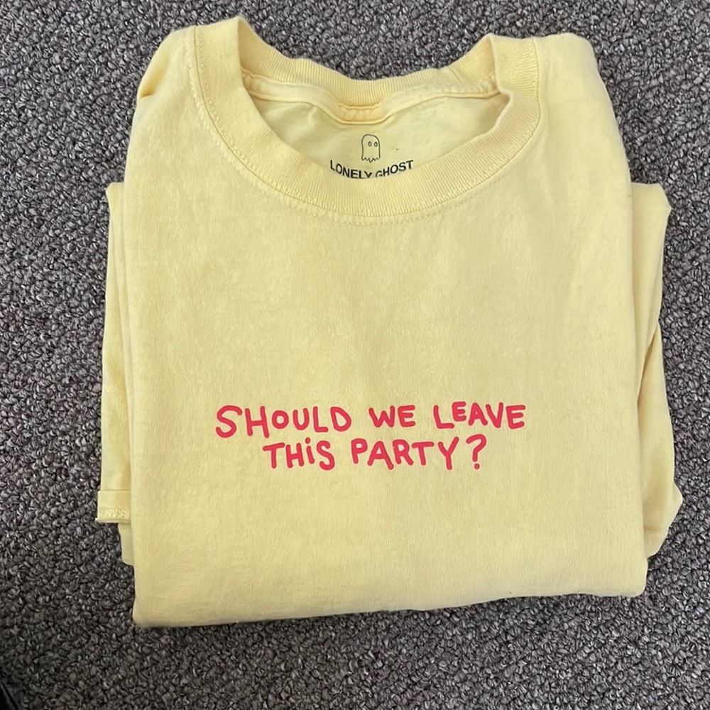 LONELY GHOST “should we leave this party?” Oversized tee🤍🤍🤍 worn once